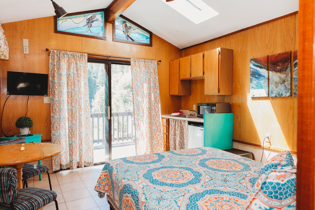 Riverlane Resort Guerneville Exterior photo