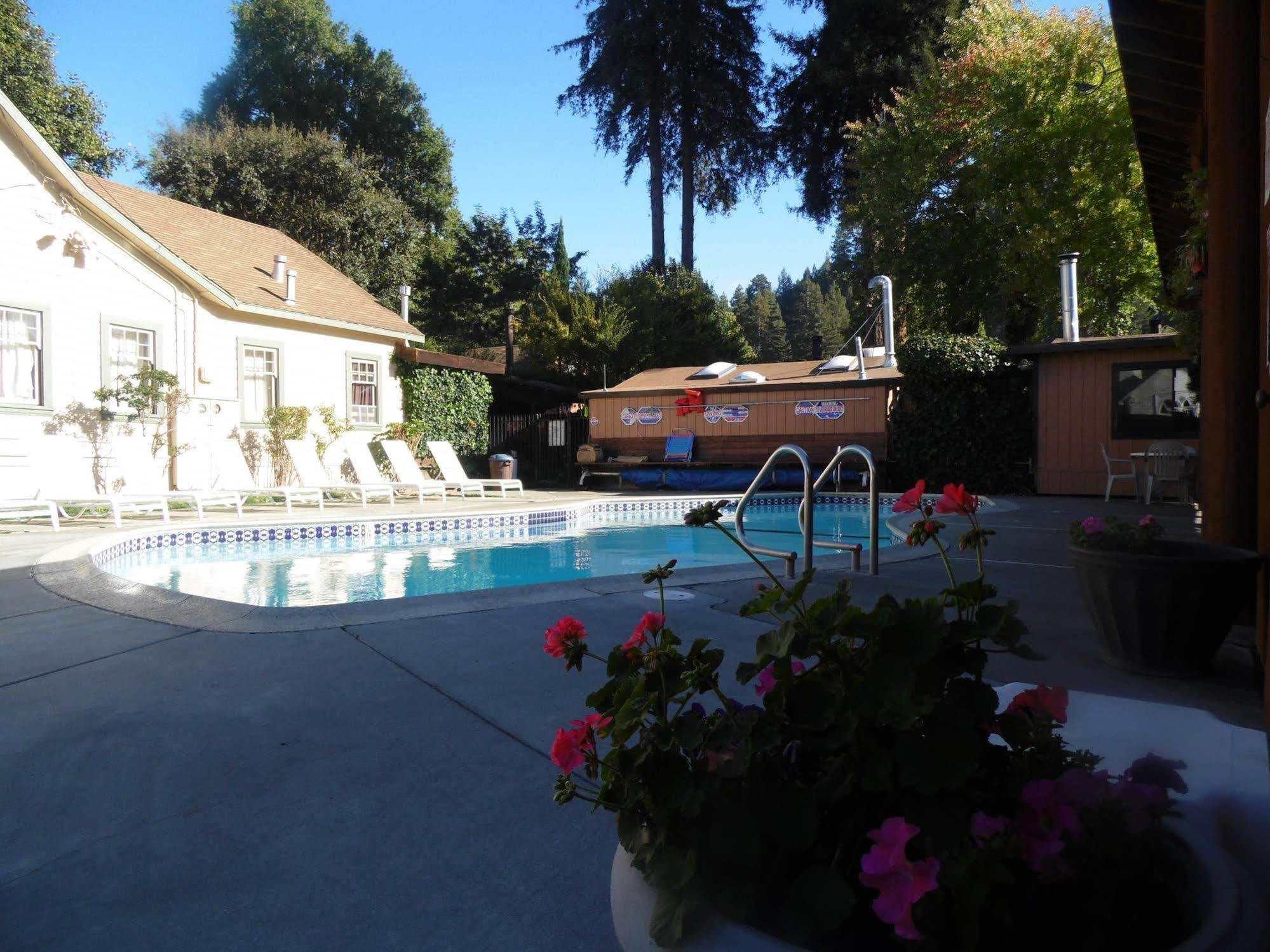 Riverlane Resort Guerneville Exterior photo